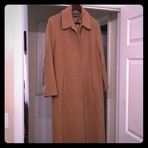 8P wool camel ladies coat.